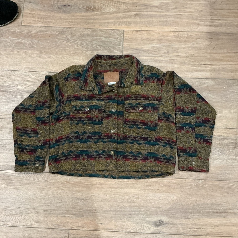BBJ Los Angeles women’s Aztec Print Knit Snap Cropped Jacket, size XL - Picture 9 of 10